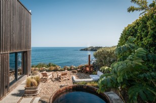 Homes with hot tubs - Collections